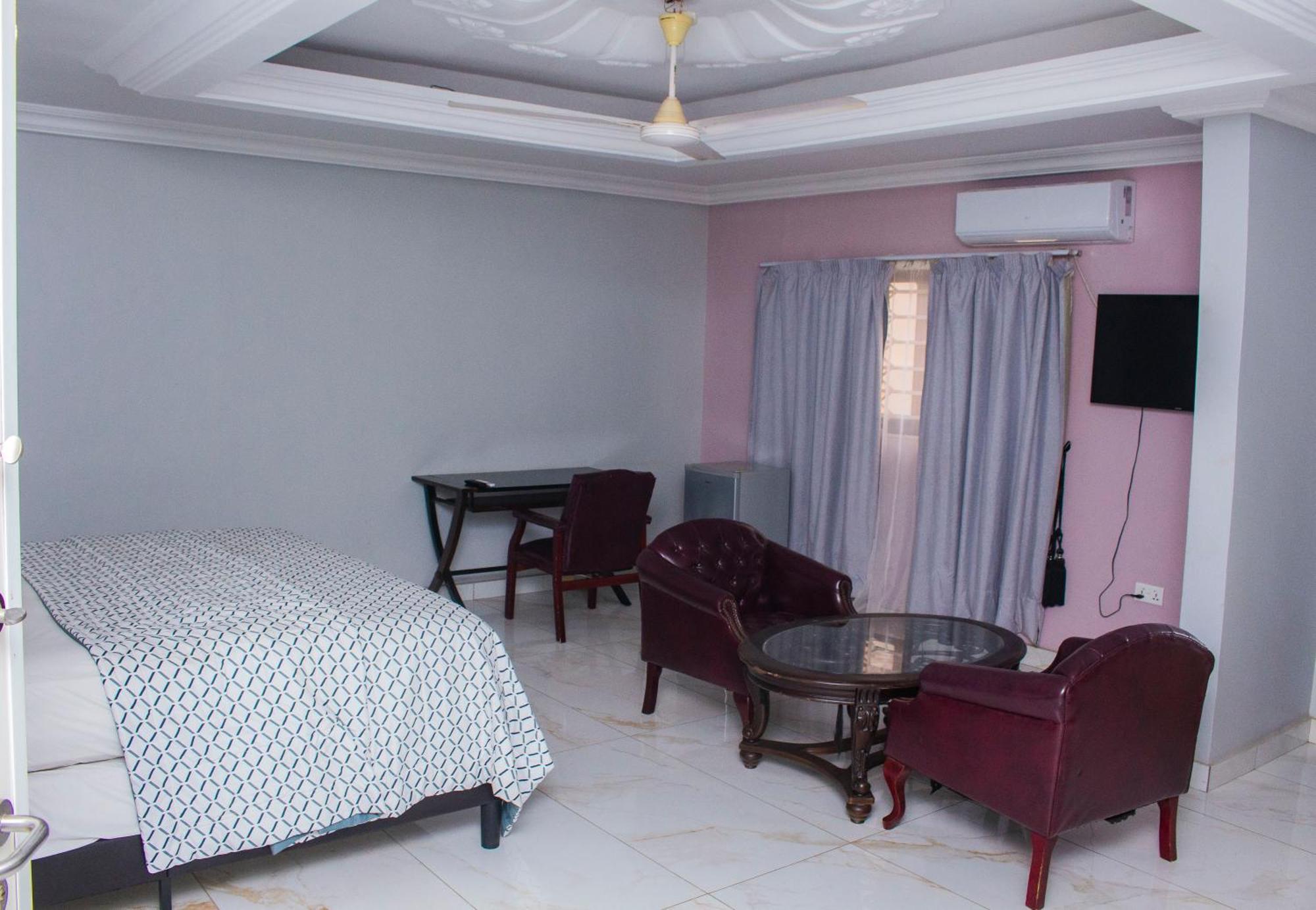 Adonai Hotel Tema Zewnętrze zdjęcie