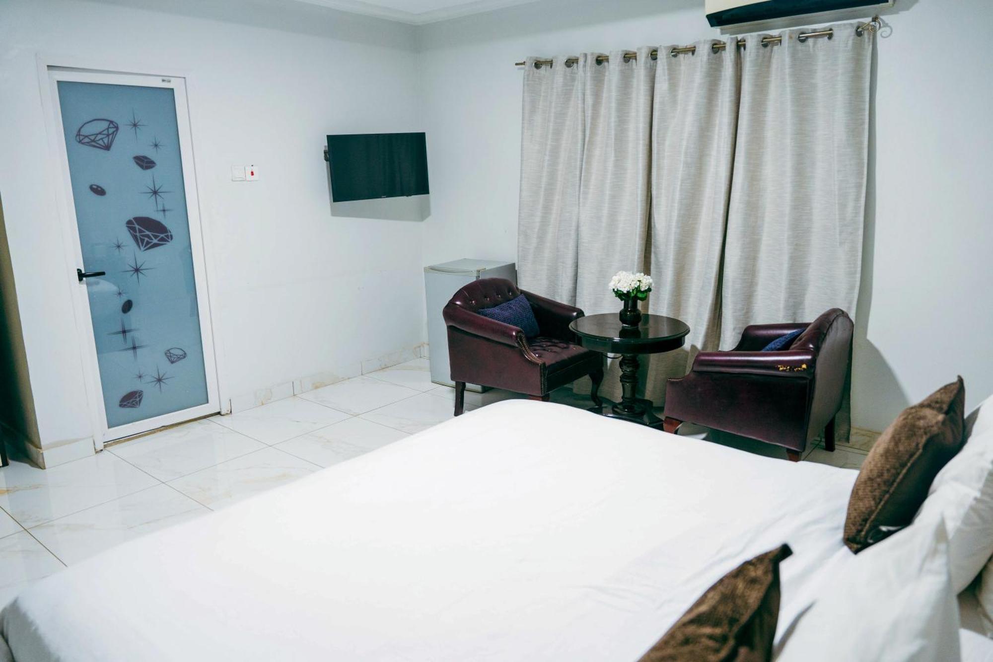 Adonai Hotel Tema Zewnętrze zdjęcie
